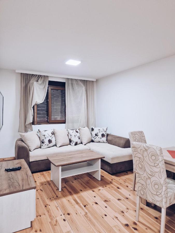 Apartments Gorska 콜라신 외부 사진