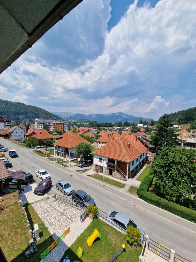 Apartments Gorska 콜라신 외부 사진