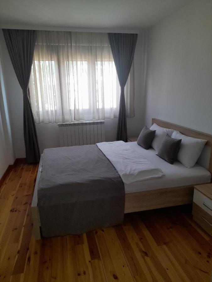 Apartments Gorska 콜라신 외부 사진