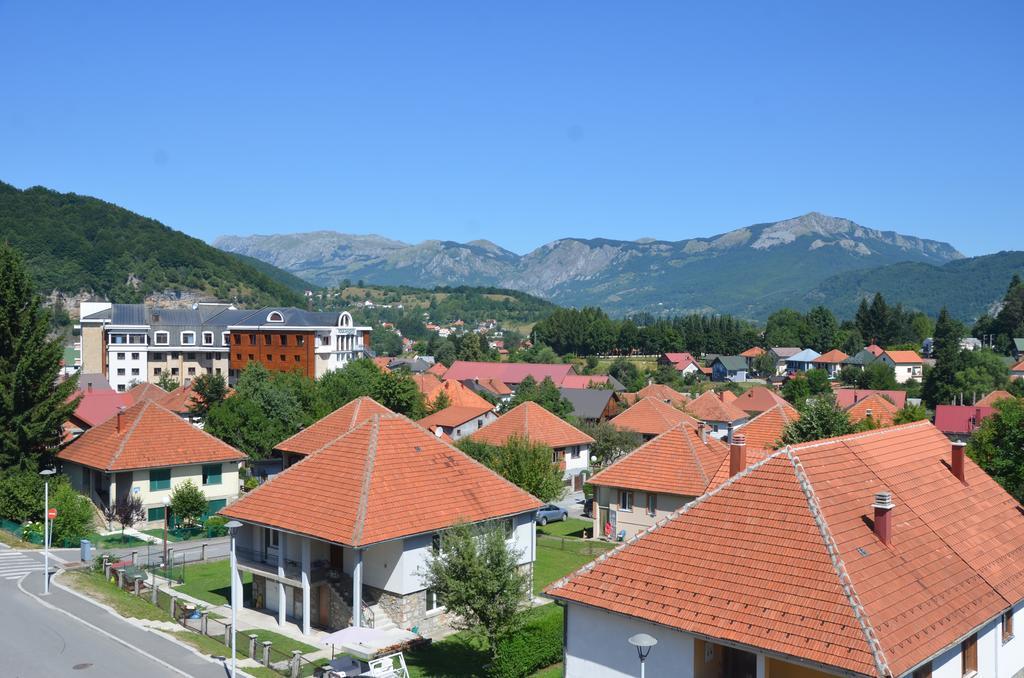 Apartments Gorska 콜라신 외부 사진